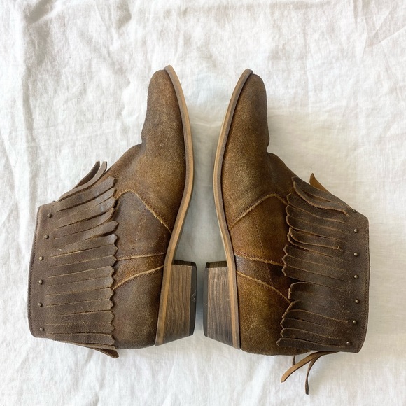 Minnetonka Fringe Studded Booties - Picture 7 of 13